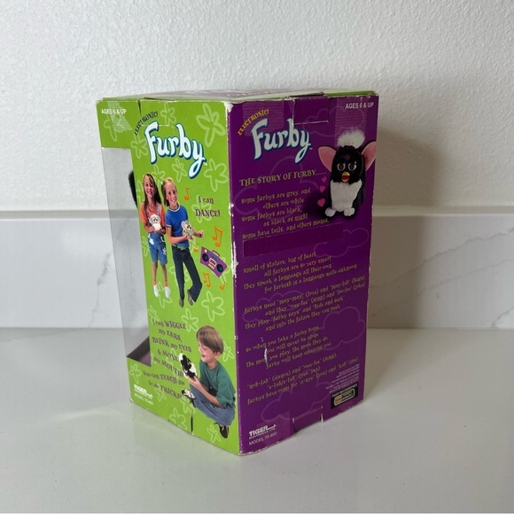 Vintage Furby 1998 Black Tiger Electronics Model 70-800 Box Included - Picture 5 of 9